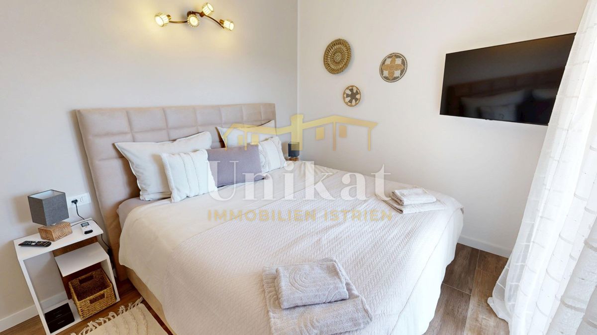 Hiša blizu Vižinade - vrt, bazen, 4 spalnice